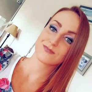 Meet your Posher, Adrienne